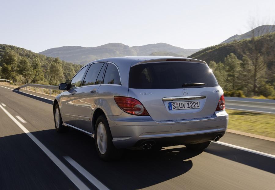  Mercedes-Benz R350 BlueTEC 2009 года  (фото 2 из 4)